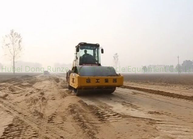 XS223J VIBRATING ROLLER