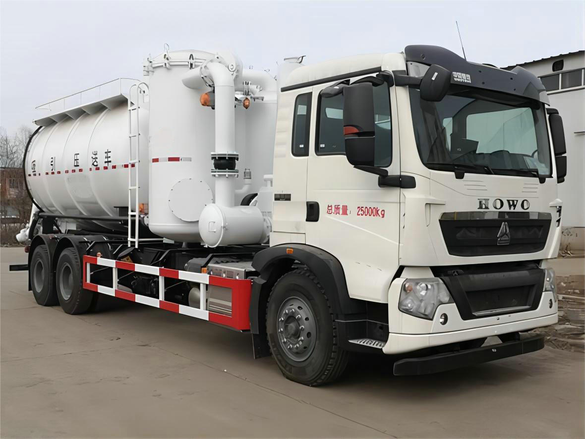 Dry Vacuum Supersucker Truck (8)