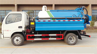 Vacuum Tanker with Pressure Water Clean Truck 1.5+1.8m3