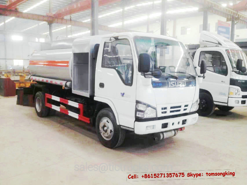 4000L 5000L 6000L Right Hand Drive Fuel Tank Trucks to Jamaica - China Fuel  Tank Truck, Truck Fuel Tanks