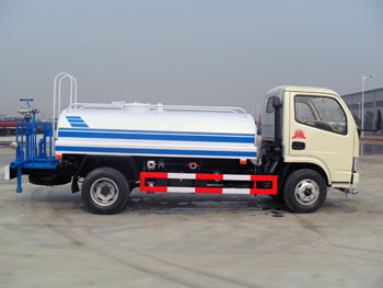 DONGFENG 2000L-3000L SMALL WATER TANK TRUCK FOR SALE