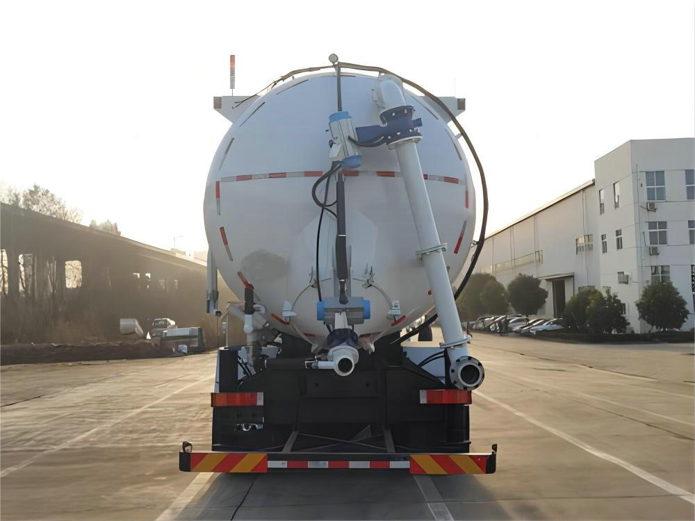 Hydro Excavator Industrial Vacuum Loader (5)