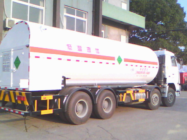 LN2 Cryogenic Liquid Transport Vehicle