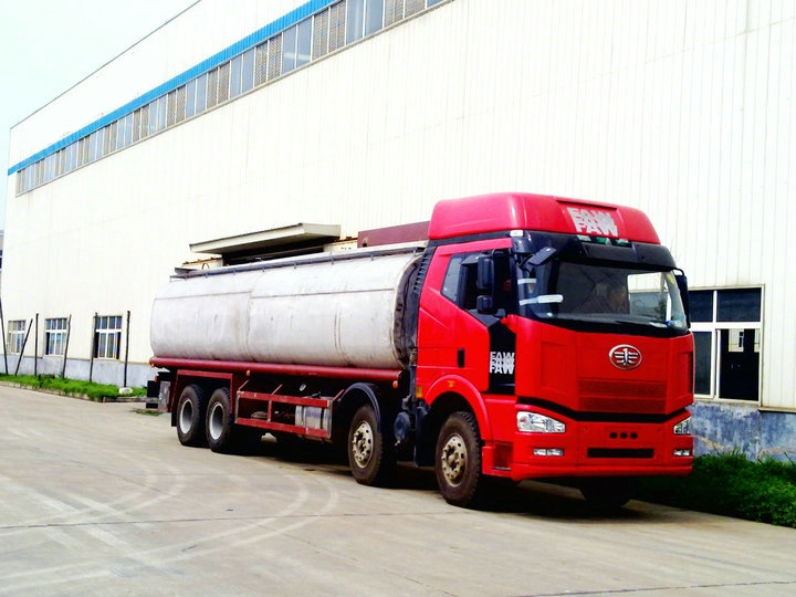 FAW J6 8x4 Fuel Tanker