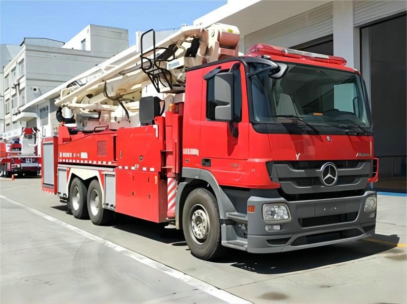 32M Long Span Water Tower Fire Truck