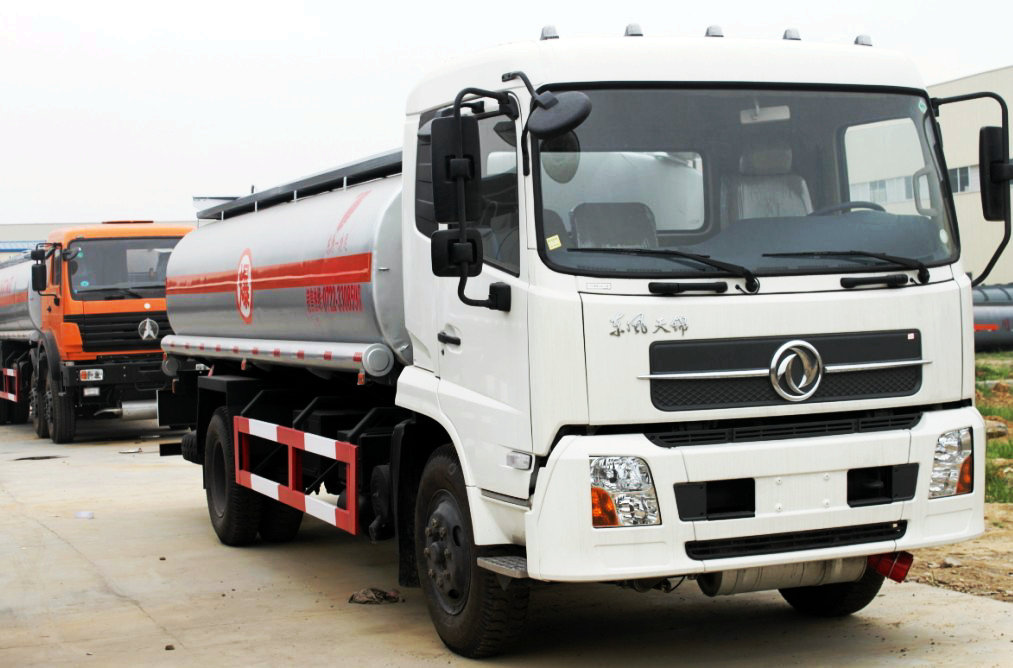 Dongfeng 10000-15000 Liters Mobile Refueling Tanker Truck(10-12T)