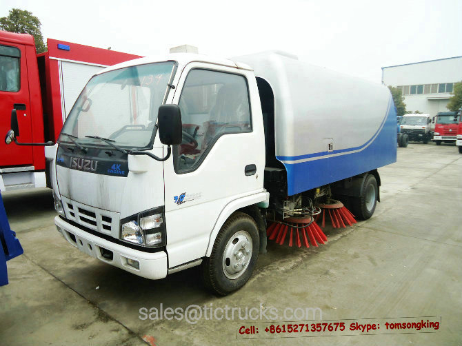 3~4 CBM ISUZU Vacuum Street Sweeper