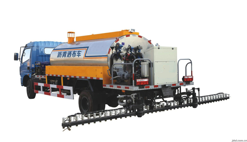 Asphalt Distributor 5090GLQ 5000 Liter To 6000 Liters