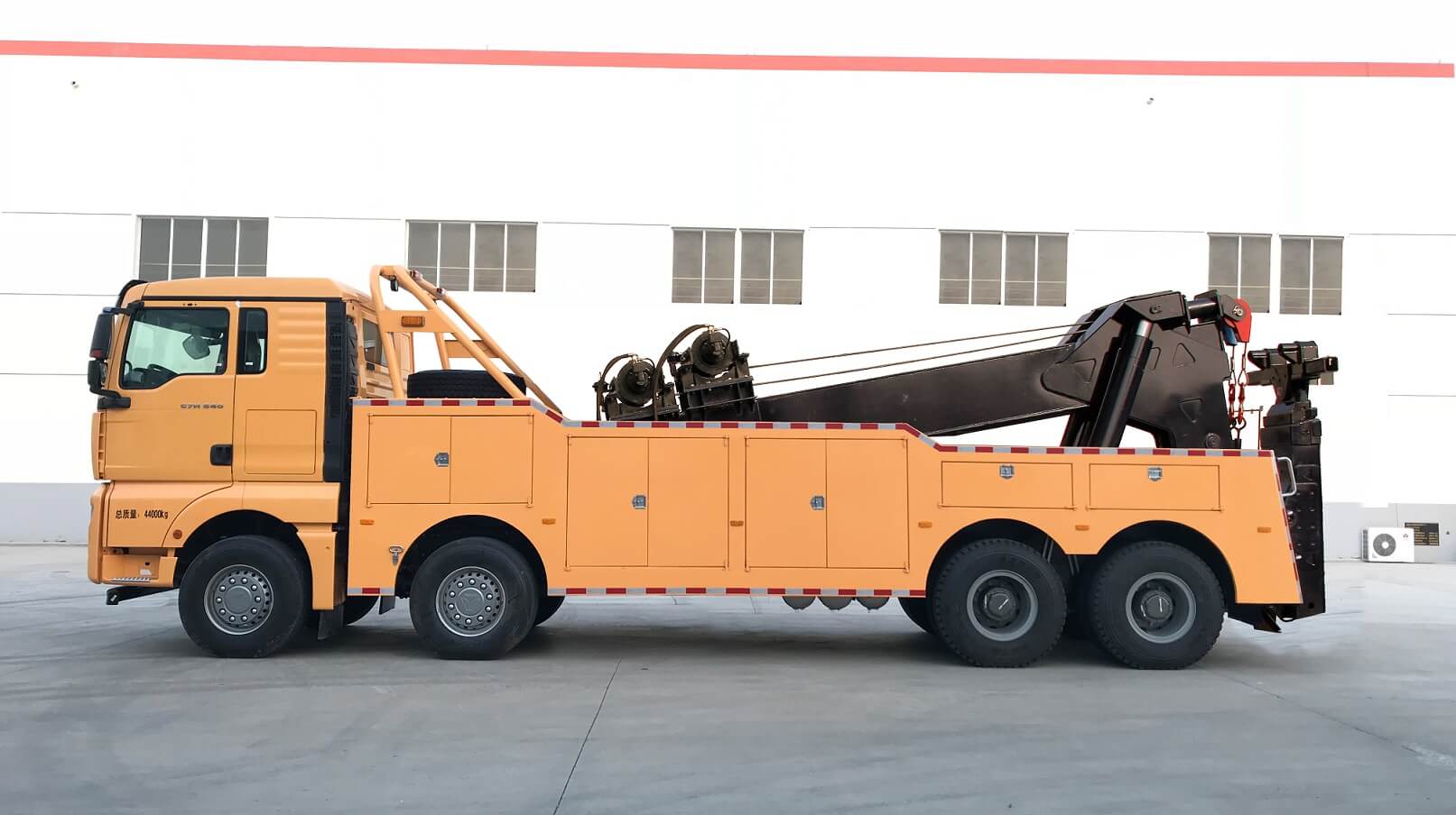 SITRACK MAN Engine recovery tow trucks (18)