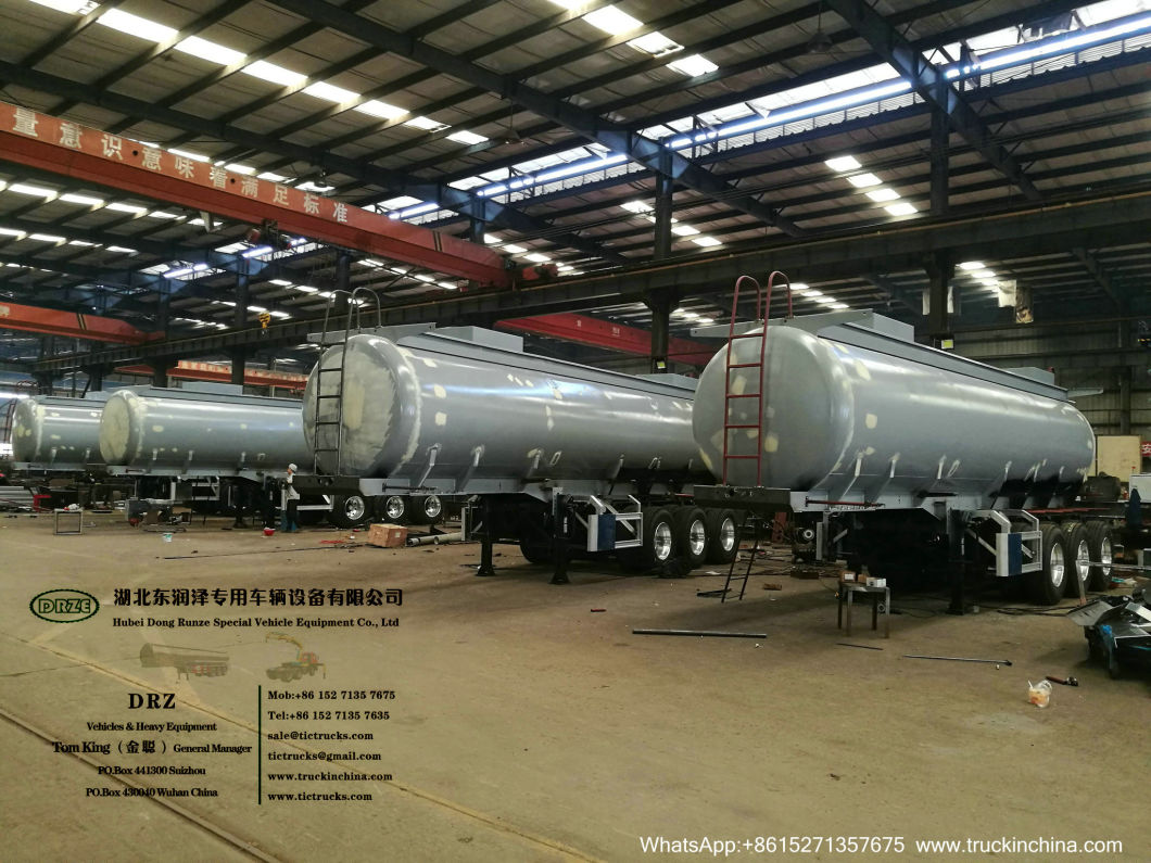 4 Compartments Hydrochloric Acid Tanker (3 Axles 19m3-30m3-5000USG-8000USD-Steel Lined LLDPE Tank For Transport HCl,NaOH , NaCLO,PAC,H2SO4 ,HF,H3PO4 Chemical)
