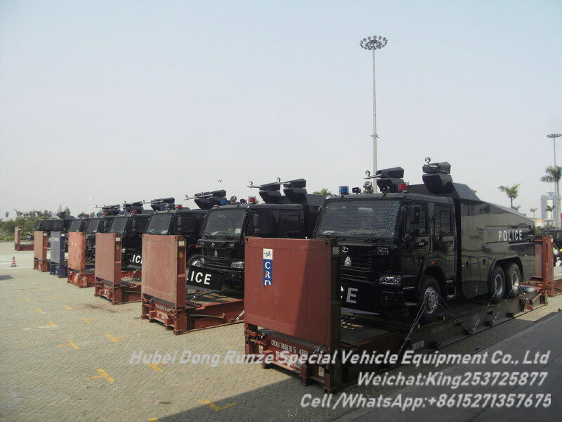 HOWO 6X6 Anti Riot Water Cannon Truck (Police Water Cannon Truck)