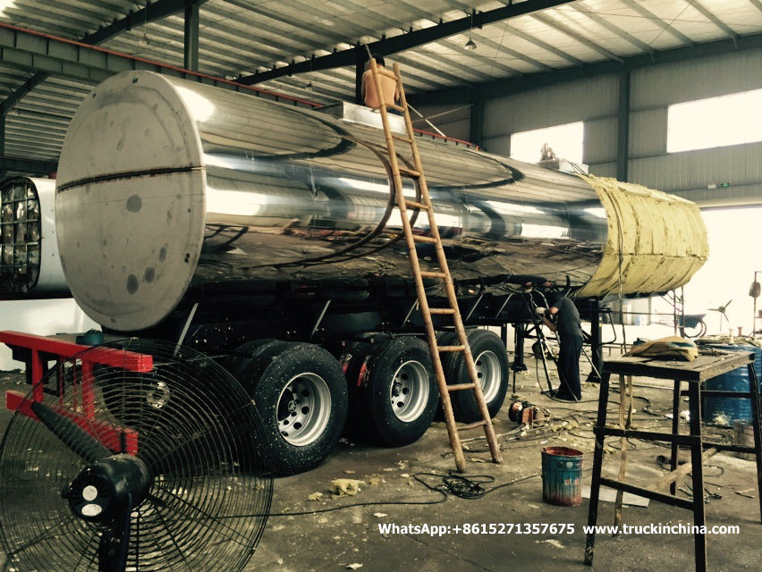 Isolated Tanker Trailer for Carrying Asphalt in Hot Emulsion Molten Sulfur (3 BPW Axles)