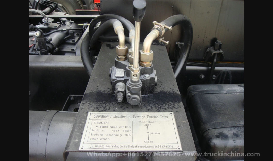 Shacman 8X4 Sewage Suction Tanker Truck (20cbm Vacuum Tank, Septic Tank)