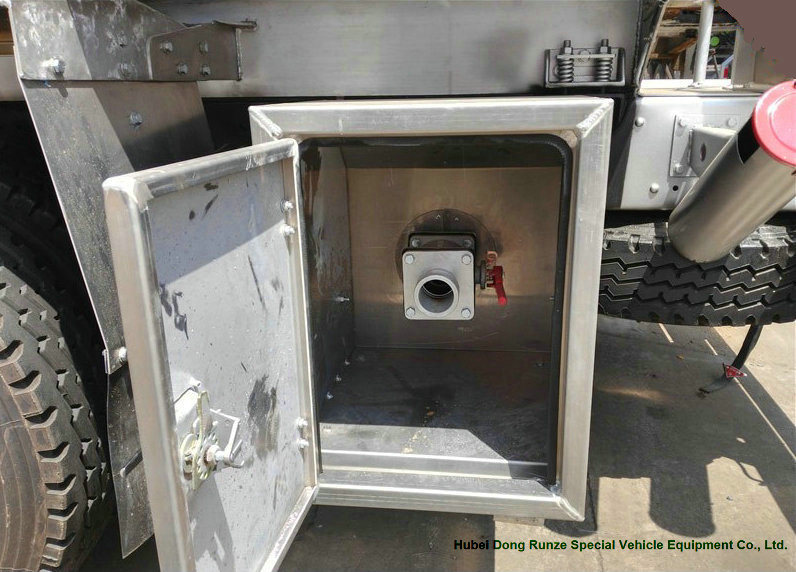 Foton Aluminum Alloy Fuel Tanker (8X4Mobile Oil Refueling Bowser Truck 30cbm Diesel Delivery Refueling Truck 12wheels)