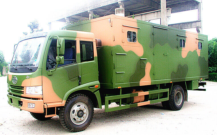 Military Troop Offroad 4X4 6X6 Mobile Camp Showers Vehicle for Satisfy 30 Soldiers Road Shower
