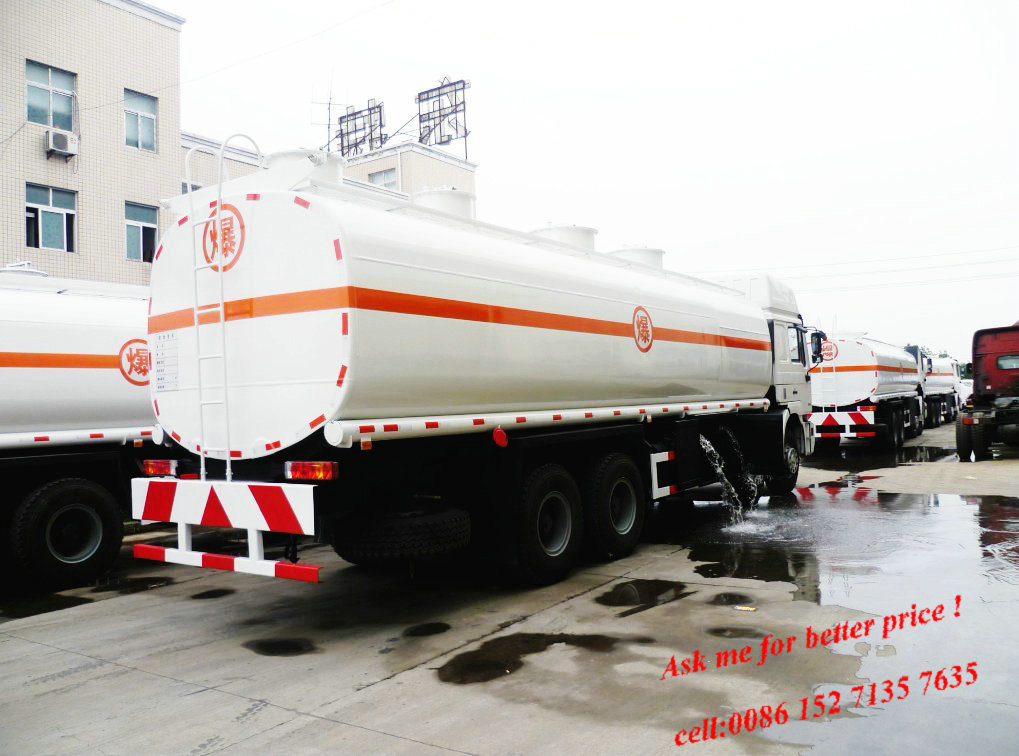 Shacman (4X2, 6X4, 8X4 F2000 F3000 X3000 Oil Bowser) off Road Fuel Tanker Truck for 25m3 -35m3 Oil Diesel, Gasoline