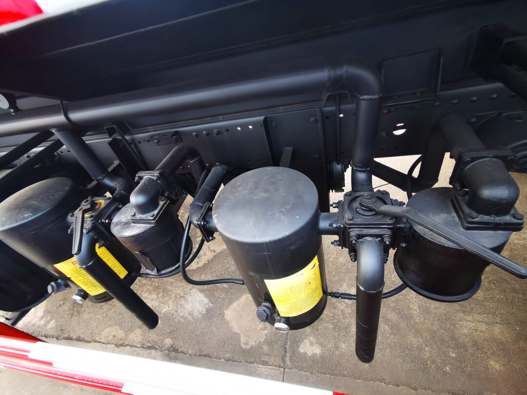dongfeng Septic tank trucks (21)