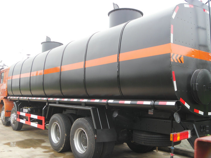 Shacnman Road Tanker Truck with Insulation Layer for Heat Bitumen, Liquid Asphalt, Coal Tar Oil, Crude Oil Transport 24, 000L-28, 000liters 12wheels