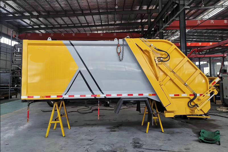Customizing Truck Upper Body Hydraulic Garbage Compactor SKD 4cbm - 20cbm