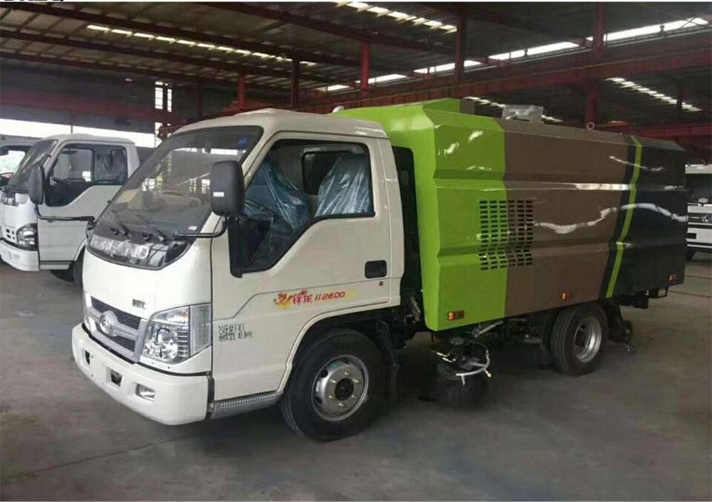 Mini Right Hand Drive Forland Truck Mounted Vacuum Road Sweeper 2.5m3