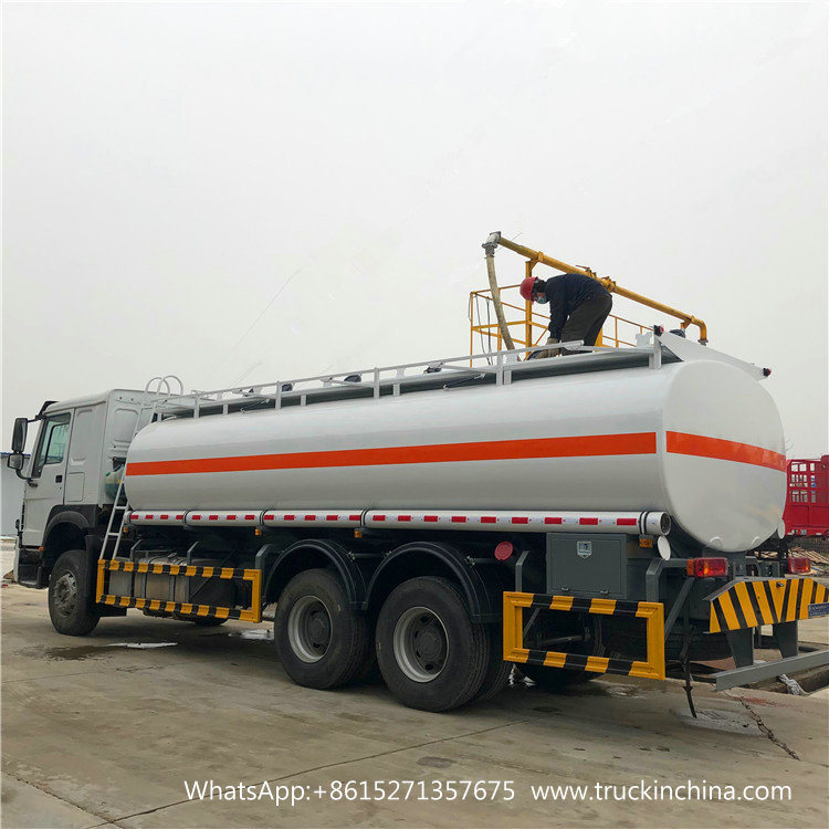 Shacman Fuel Tanker Trucks 15000L F2000 with Oil Bowser Pump and Refueling Reel Fuel Dispenser