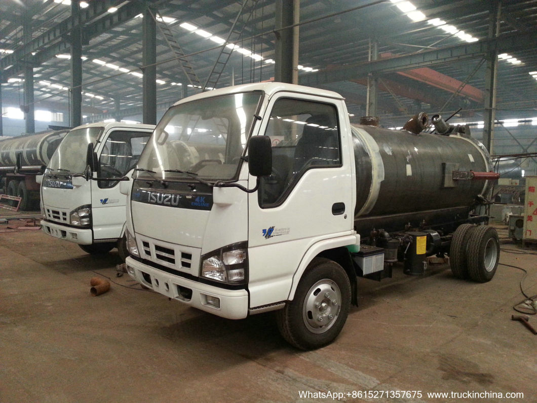 Samll 4X2 Isuzu Vacuum Tanker Septic Tank 3000L - 6000L