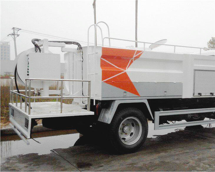 ISUZU Sewer Jetting Truck 4CBM (4)