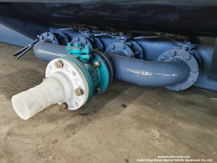 Hydrochloric Acid HCl Handling corrosive tank trucks (13)_1