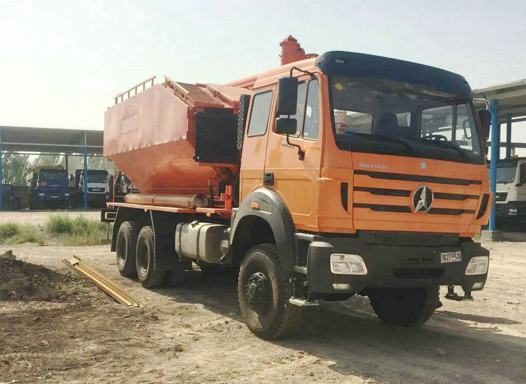 BEIBEN ANFO Explosives Mixing Charging Trucks (1)_1