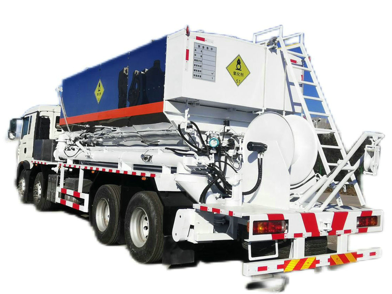  Customize HOWO Heavy ANFO Mixer Explosive Truck 17 Ton