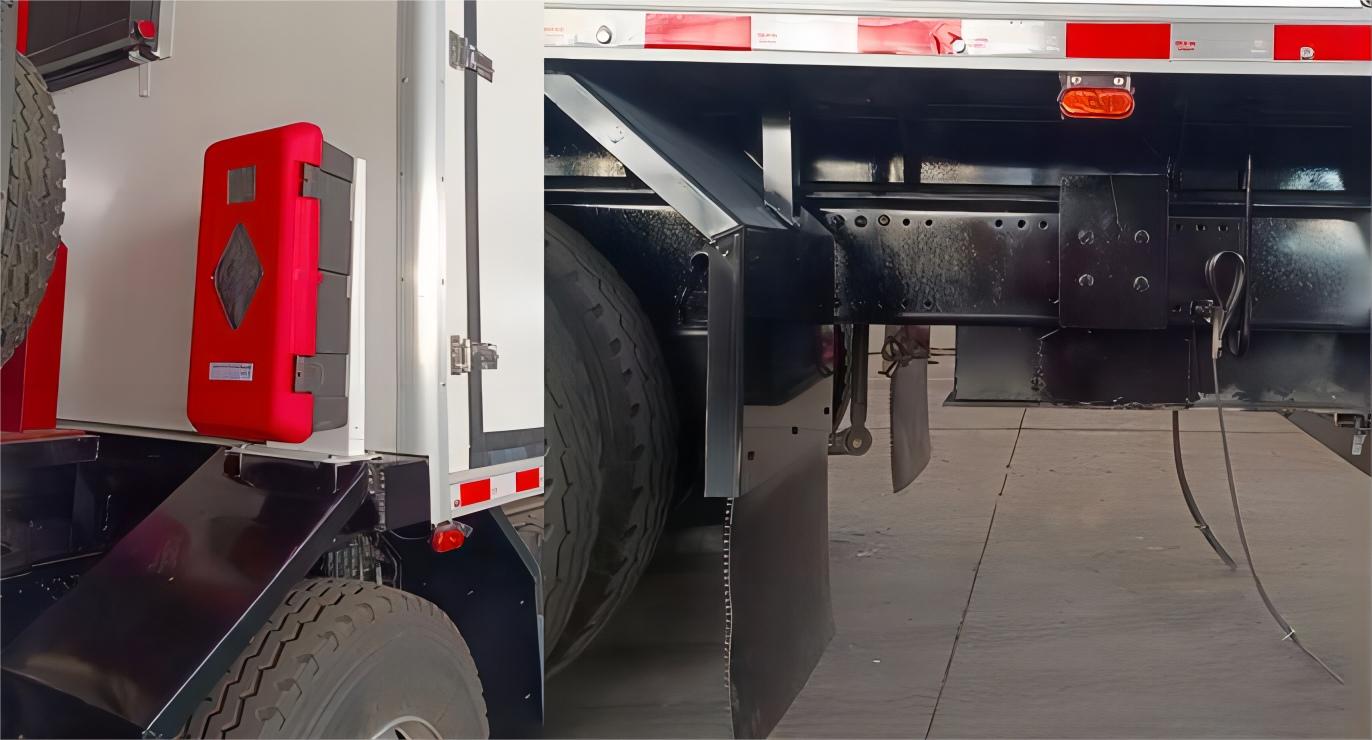 Mixed emulsion explosive trucks (15)
