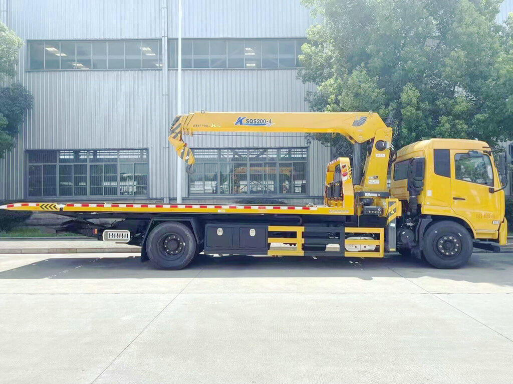 Dongfeng Kingrun recovery truck with crane (3)