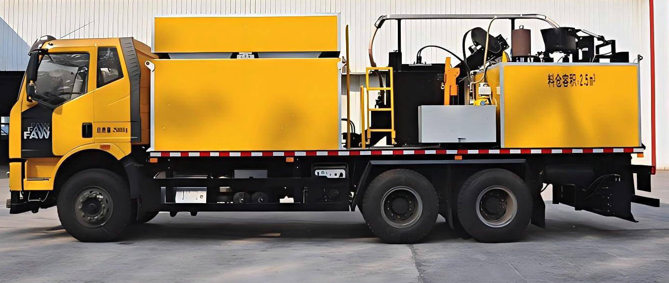 FAW Asphalt cold pavement Road maintenance truck