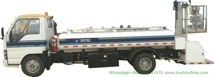 Isuzu Lavatory Service Truck Clean Water Tank 1400L Sewage Tank 2360L (Aircraft Sewage Tanker With Vacuum Pump Electric Diesel Vehicle)