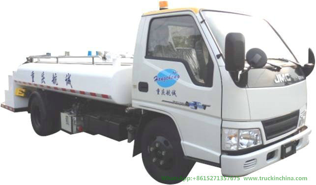 Jmc Aircraft Lavatory Service Truck Clean Water Tank 1200L Sewage Tank 3000L (Aircraft Sewage Tanker With Vacuum Pump Electric Diesel Vehicle)
