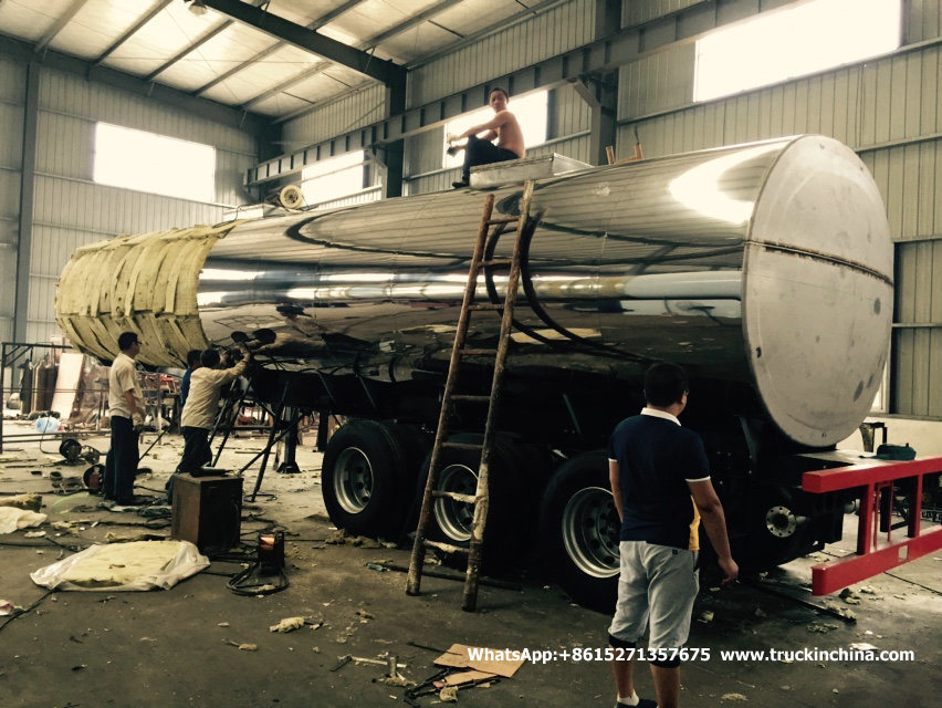 Isolated Tanker Trailer for Carrying Asphalt in Hot Emulsion Molten Sulfur (3 BPW Axles)