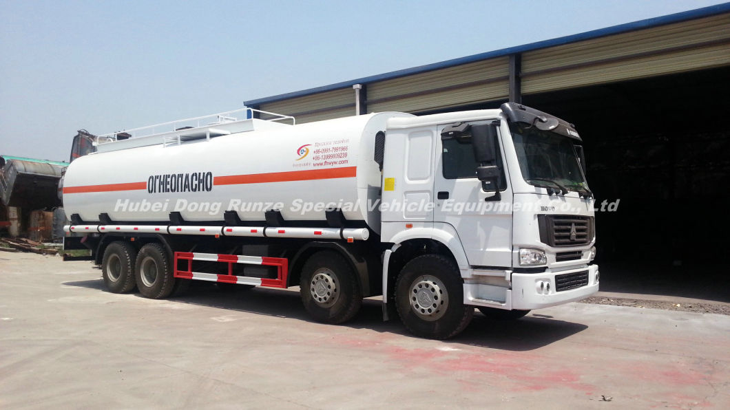 Sinotruck HOWO Tanker Truck with Insulation Layer for Heat Bitumen, Liquid Asphalt, Coal Tar Oil, Crude Oil Transport 26, 000L-33, 000liters 12wheels
