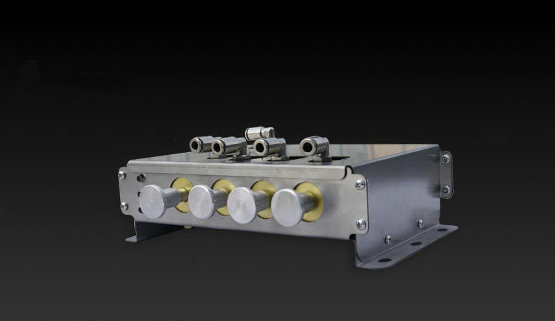 Speed 5 Km Automatic Pneumatic Control Block Intelligent Control System of Emergency Shut-off Valves (Fuel Tank Truck Aluminum 2-4 Compartments With GPS)