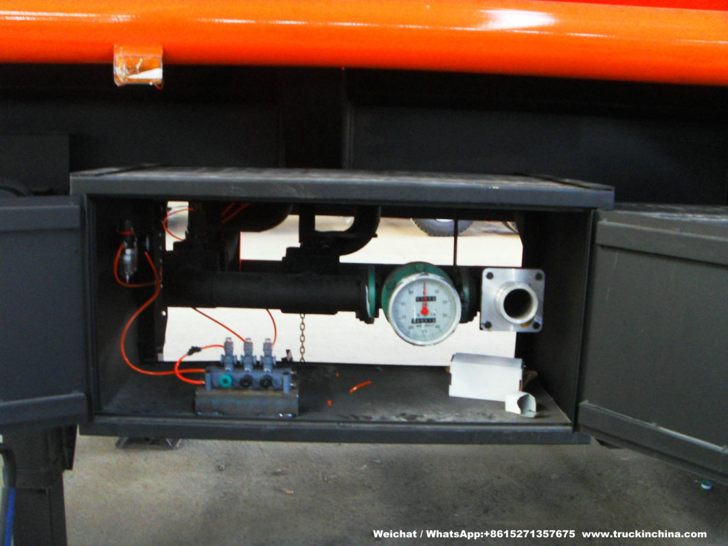 Customizing 32t -60t Dual Two Axle Bogie Axle Oil Tanker Trailers 28000-60000liters (Diesel Fuel, Crude Oil, Petrol, Palm Oil) Angole Saudi Market