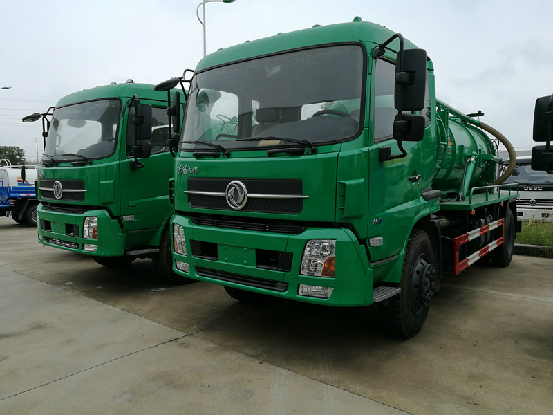 Septic Tank Truck Vacuum Sewage Suction Pump, VAC Tanker Capacity 10cbm Rhd. LHD 4X4.4X2