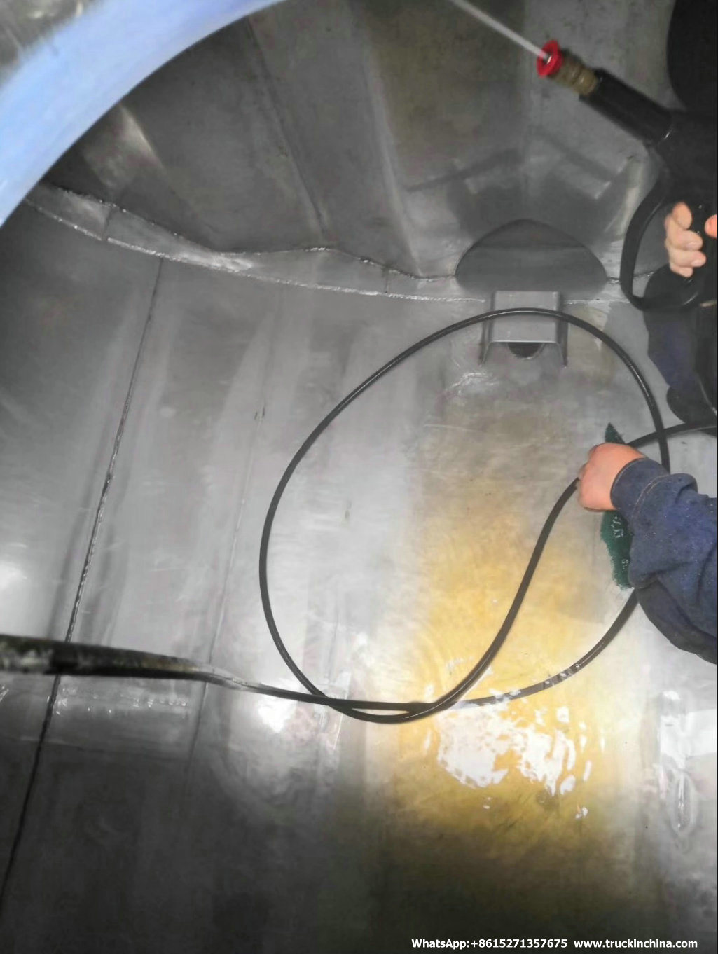 I. S. U. Z. U Stainless Steel Milk Tankers 600p- 4000liters 700p- 8000liters