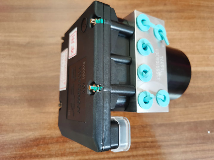 JAC truck parts 3550010B301 ABS pump (8)