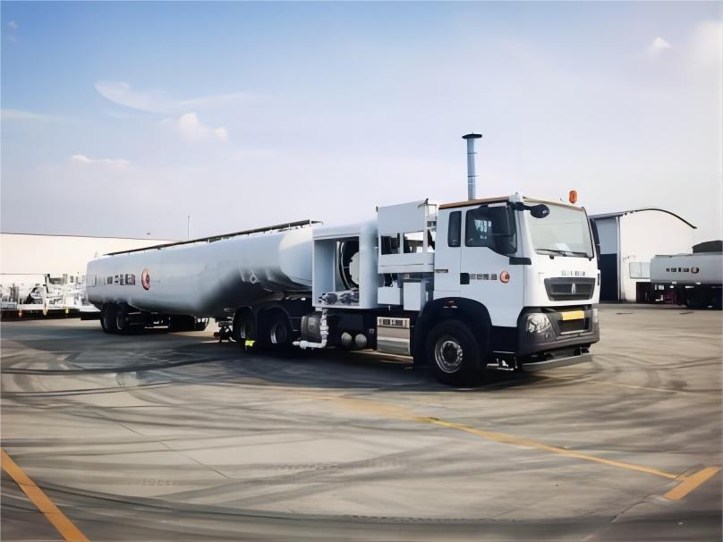 Aviation Aircraft Refueler (21)