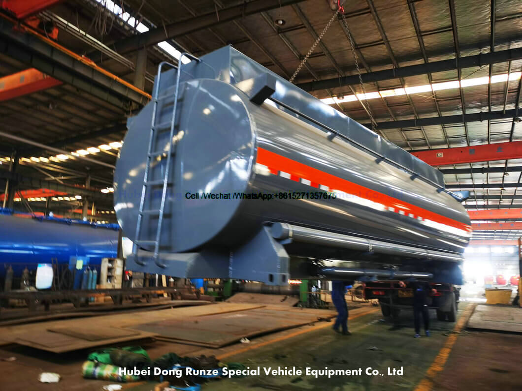 Lining LDPE Acid Container tanks (110)