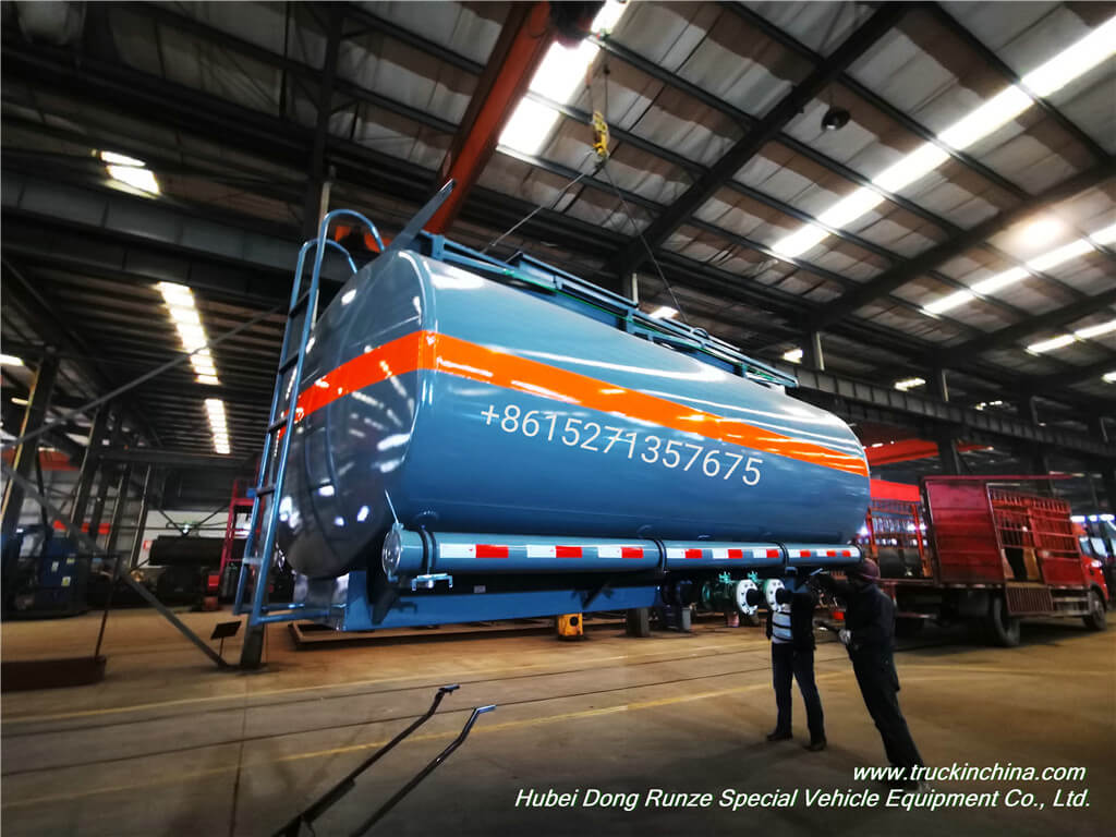  Lined LLDPE 18mm Hydrochloric Acid Tank Body 11m3 to Vietnam