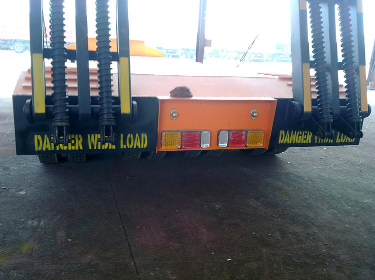 Customizing 4 Axles Low Bed Semi Trailer (80ton-150ton Lowboy Semi Trailer)