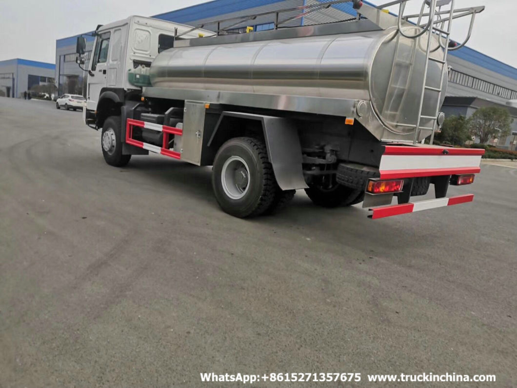 Sinotruck HOWO 4X4 Milk Tanker Truck with Food Grade Stainless Steel Pump (Offroad)