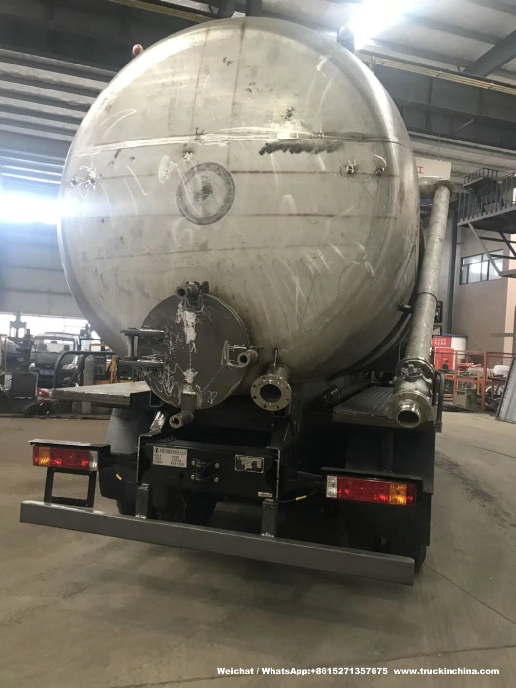Shacman vacuum Jetting Tanker (Vacuum Tank Combined Tank Stainless Steel)