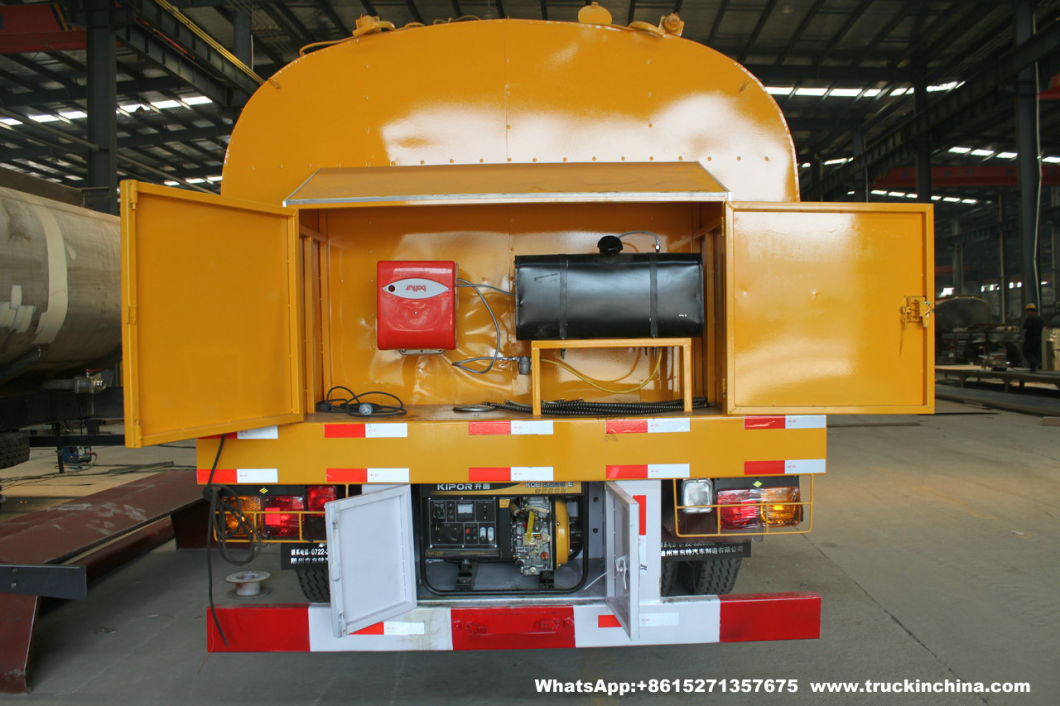 33t Asphalt Tanker for Liquid Hot Bitumen Transport with Heating System Rockwool Wraped Insulation with Baltur Diesel Oil Burner Generator