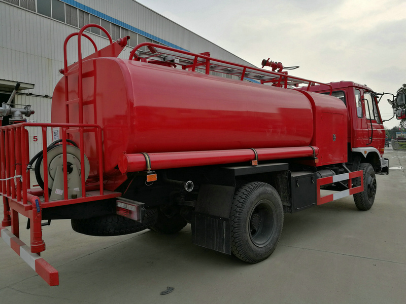 Dongfeng Sprinkler Water Bowser Truck with Fire Pump 4X2 LHD /Rhd